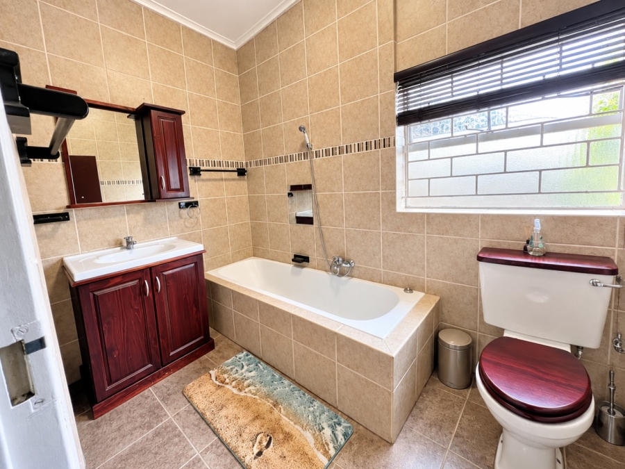 5 Bedroom Property for Sale in Sasolburg Ext 23 Free State